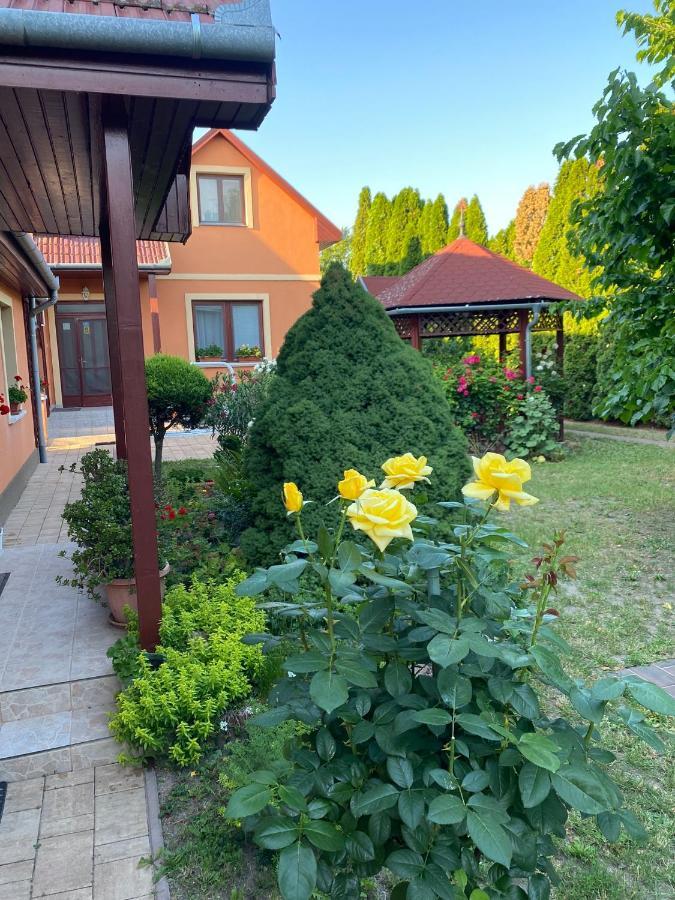 Apartman Dora Hajdúszoboszló Extérieur photo